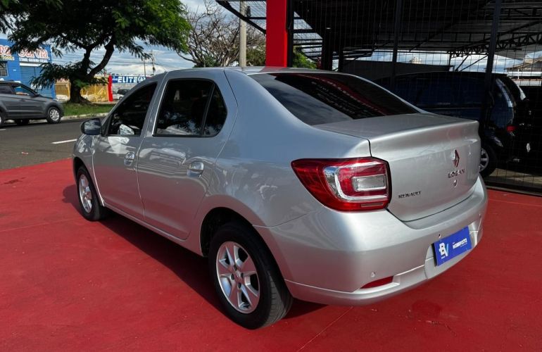 Renault Logan 1.6 Dynamique 8v - Foto #8