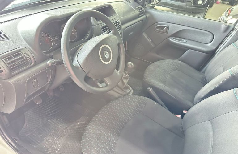 Renault Clio 1.0 Expression 16V Flex 4p Manual - Foto #7