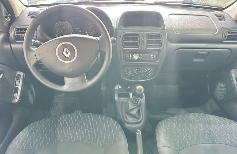 Renault Clio 1.0 Expression 16V Flex 4p Manual - Foto #8