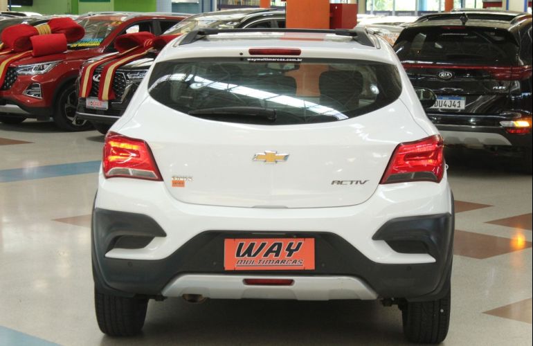 Chevrolet Onix 1.4 MPFi Activ 8v - Foto #7