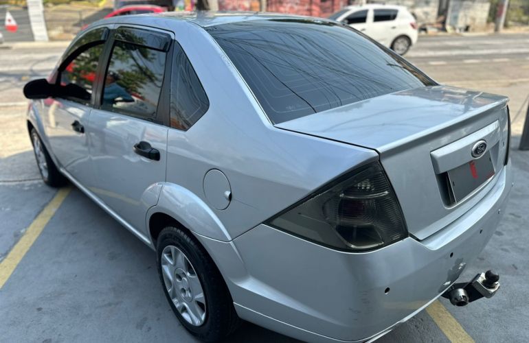 Ford Fiesta 1.6 SE Sedan 16V Flex 4p Manual - Foto #6