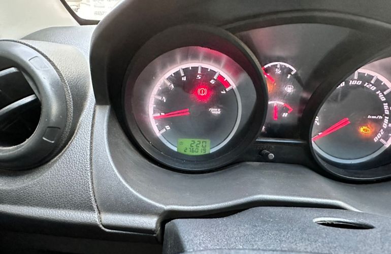 Ford Fiesta 1.6 SE Sedan 16V Flex 4p Manual - Foto #10