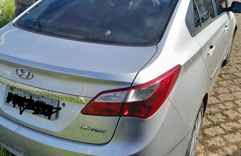 Hyundai HB20S 1.6 Comfort Plus - Foto #7