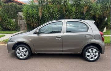 Toyota Etios 1.3 X 16v - Foto #5
