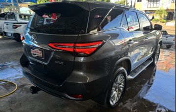Toyota SW4 2.8 TDI SRX 4x4 (Aut) - Foto #4