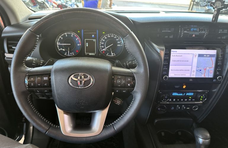 Toyota SW4 2.8 TDI SRX 4x4 (Aut) - Foto #8