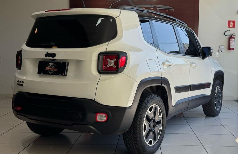 Jeep Renegade 2.0 16V Turbo Trailhawk 4x4 - Foto #4