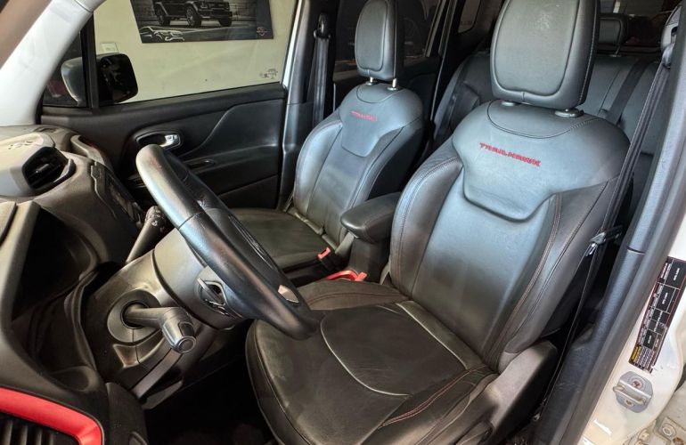 Jeep Renegade 2.0 16V Turbo Trailhawk 4x4 - Foto #6