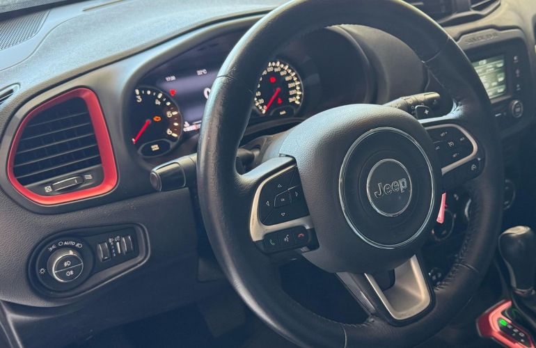 Jeep Renegade 2.0 16V Turbo Trailhawk 4x4 - Foto #10