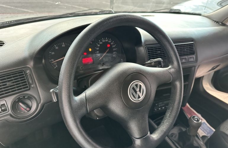 Volkswagen Golf 2.0 - Foto #8