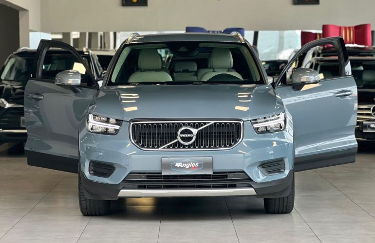 Volvo XC40 2.0 T5 Momentum AWD - Foto #4