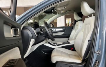 Volvo XC40 2.0 T5 Momentum AWD - Foto #7