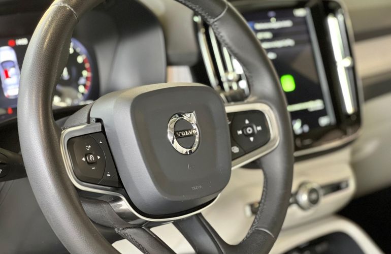 Volvo XC40 2.0 T5 Momentum AWD - Foto #8