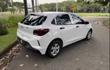 Chevrolet Onix 1.0 Flex Manual - Foto #4