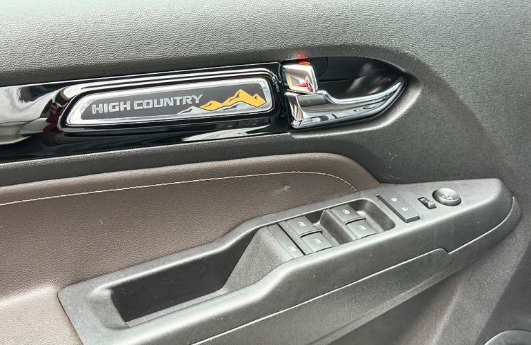 Chevrolet S10 2.8 16V Turbo High Country CD 4x4 - Foto #8