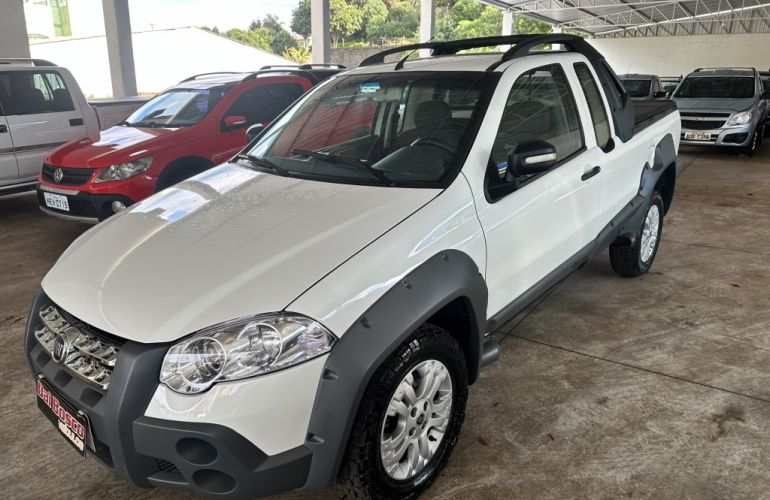 Fiat Strada Adventure 1.8 8V (Cabine Estendida) - Foto #1