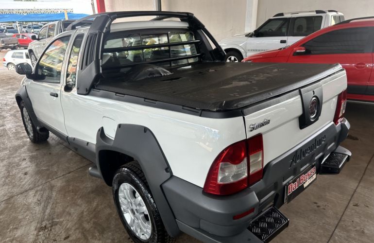 Fiat Strada Adventure 1.8 8V (Cabine Estendida) - Foto #4