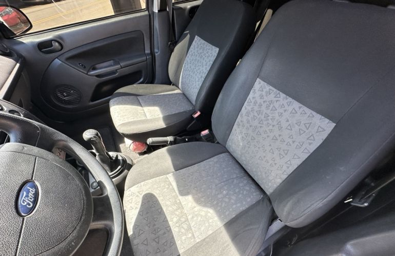 Ford Fiesta Sedan 1.6 (Flex) - Foto #6
