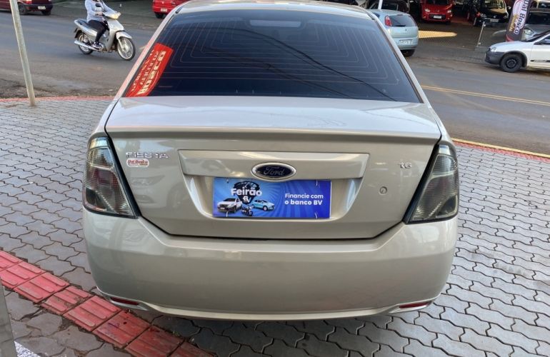 Ford Fiesta Sedan 1.6 (Flex) - Foto #5