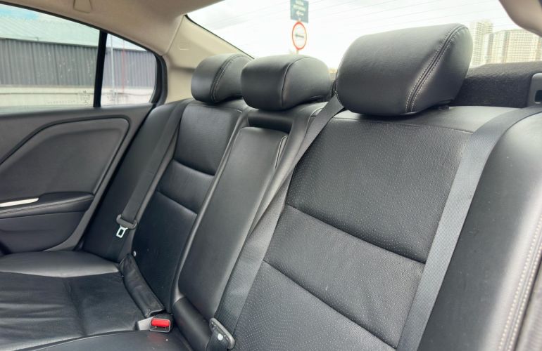Honda City 1.5 EXL 16v - Foto #9