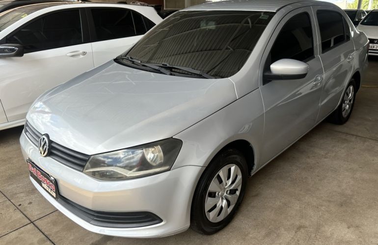 Volkswagen Voyage 1.0 - Foto #1