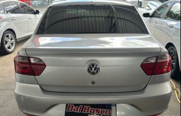 Volkswagen Voyage 1.0 - Foto #5