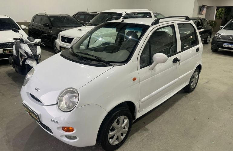 Chery Qq 1.1 MPFi 16V Gasolina 4p Manual - Foto #1