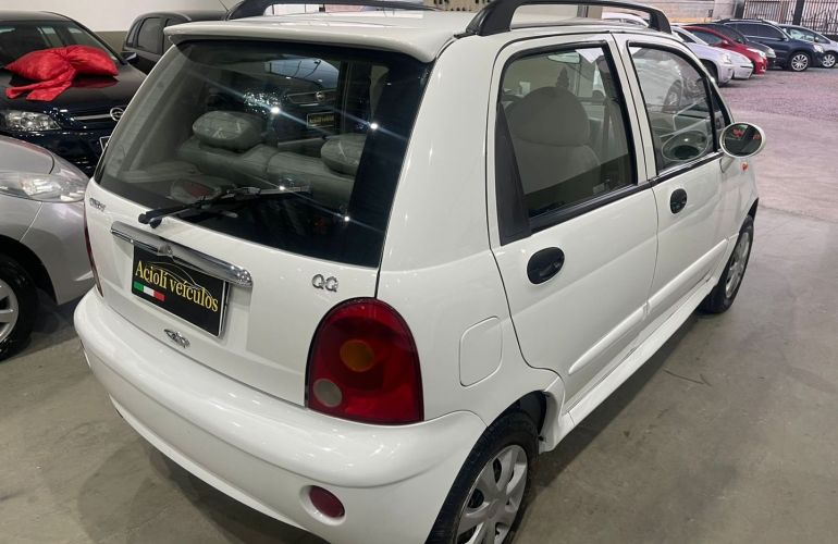 Chery Qq 1.1 MPFi 16V Gasolina 4p Manual - Foto #4