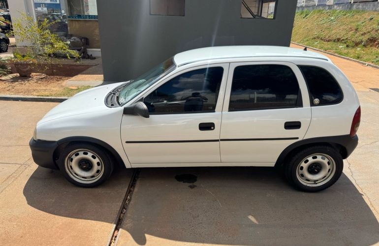 Chevrolet Corsa 1.0 MPFi Wind 8v - Foto #5