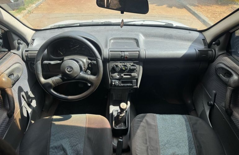 Chevrolet Corsa 1.0 MPFi Wind 8v - Foto #9