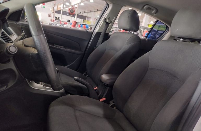 Chevrolet Cruze 1.8 LT Sport6 16v - Foto #10