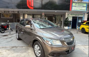Chevrolet Prisma 1.4 MPFi LT 8V Flex 4p Automático - Foto #3