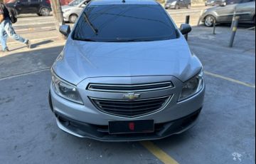 Chevrolet Prisma 1.0 MPFi LT 8V Flex 4p Manual - Foto #3