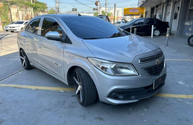Chevrolet Prisma 1.0 MPFi LT 8V Flex 4p Manual - Foto #4