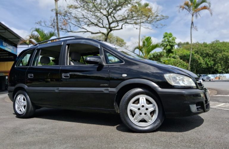 Chevrolet Zafira 2.0 MPFi Elegance 8v - Foto #1