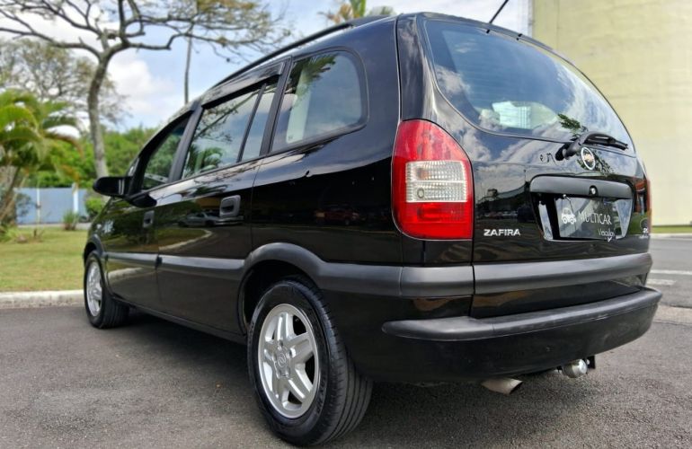 Chevrolet Zafira 2.0 MPFi Elegance 8v - Foto #9