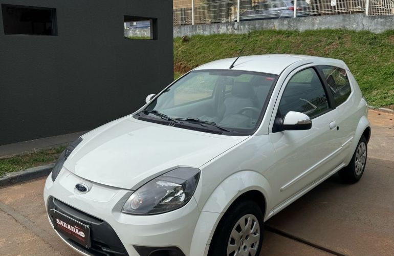 Ford Ka 1.0 MPi 8v - Foto #2