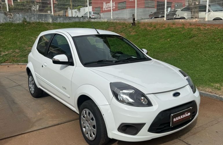 Ford Ka 1.0 MPi 8v - Foto #3