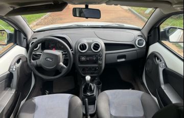 Ford Ka 1.0 MPi 8v - Foto #9