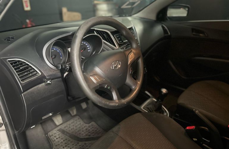 Hyundai Hb20 1.0 Unique 12v Flex 4p Manual - Foto #9