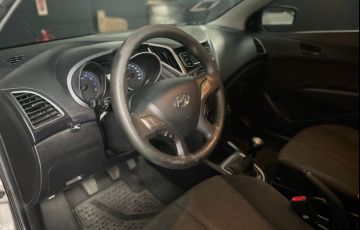 Hyundai Hb20 1.0 Unique 12v Flex 4p Manual - Foto #9