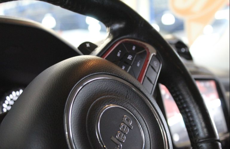 Jeep Renegade 1.8 16V Longitude - Foto #4