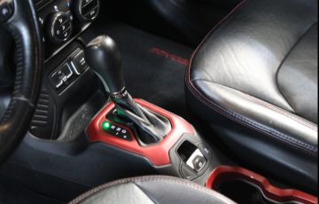 Jeep Renegade 1.8 16V Longitude - Foto #5