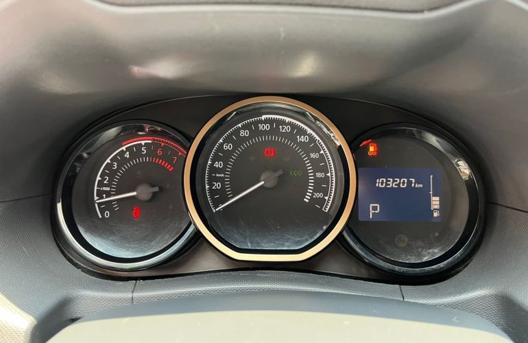 Renault Duster 2.0 Dynamique 4x2 16v - Foto #9