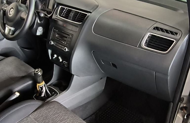 Volkswagen Fox 1.6 Mi 8v - Foto #8