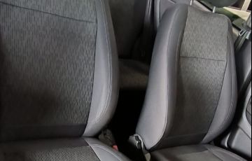 Volkswagen Fox 1.6 Mi 8v - Foto #9