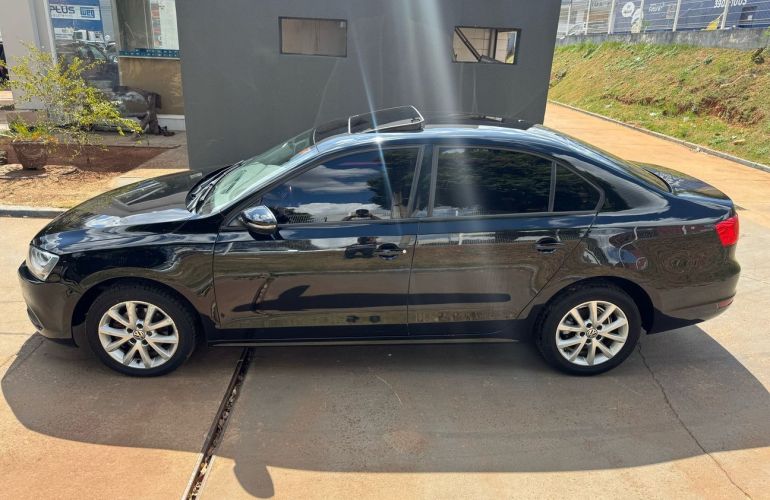 Volkswagen Jetta 2.0 Comfortline - Foto #5