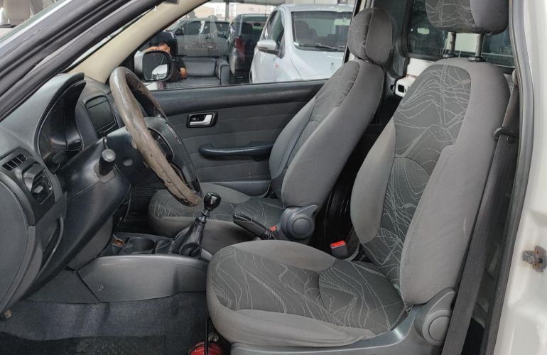 Fiat Strada 1.4 MPi Hard Working CS 8V Flex 2p Manual - Foto #8