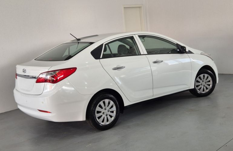 Hyundai HB20S 1.0 Comfort - Foto #4