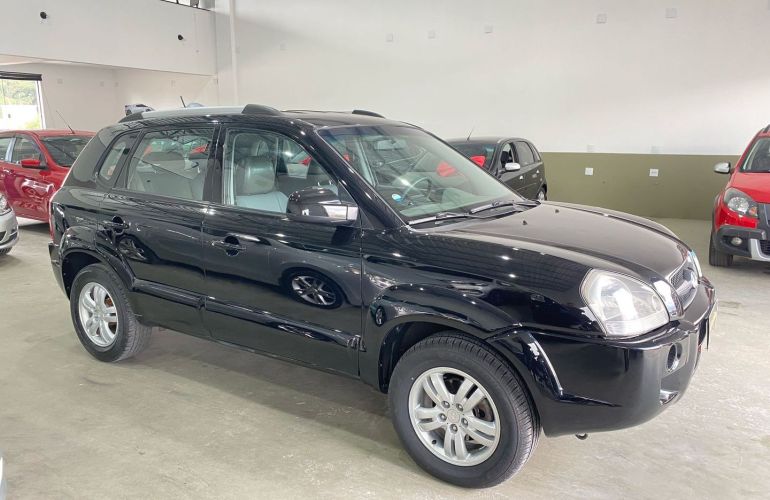 Hyundai Tucson 2.0 MPFi GLS 16V 143cv 2WD Gasolina 4p Automático - Foto #2